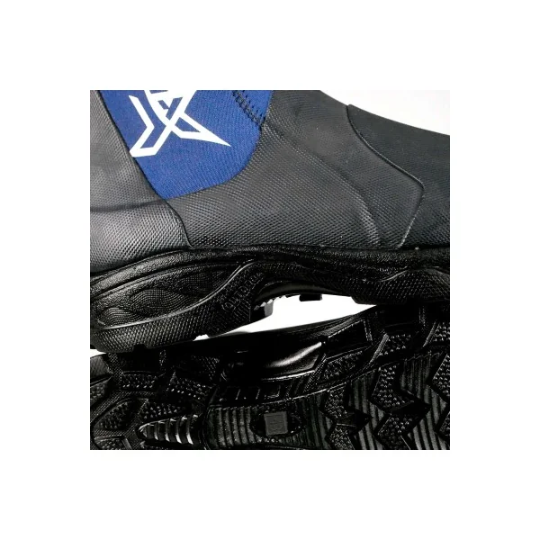 BOTAS DE NEOPRENO YUKI - Imagen 2
