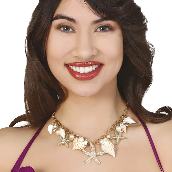 Collar de conchas y estrellas marinas