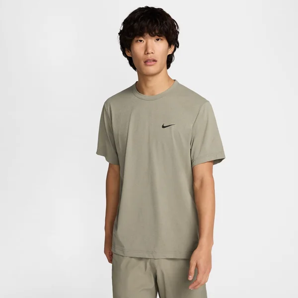 Nike Hyverse Men's Dri-FIT UV Short-Sleeve Versatile Top