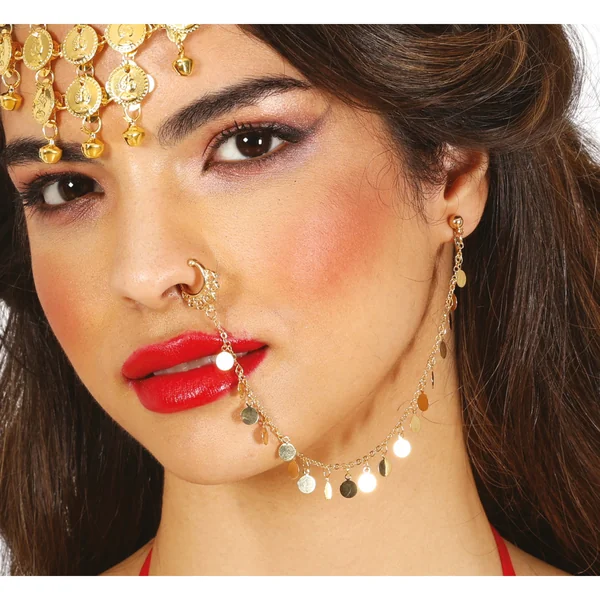 Piercing falso con cadena dorada