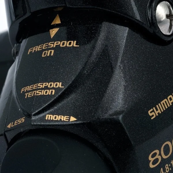 Shimano Baitrunner 8000D EU Carrera Libre - Imagen 2